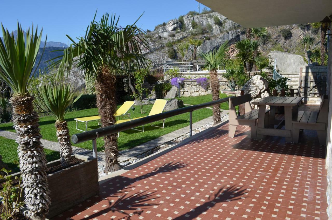 Appartamento Ospitalità in zona panoramica Torbole Sul Garda Esterno foto