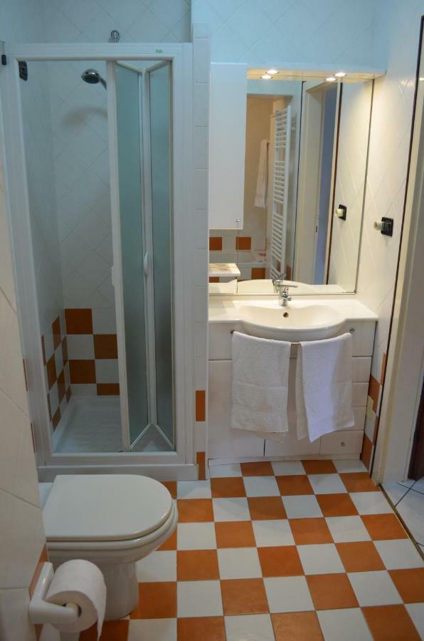 Appartamento Ospitalità in zona panoramica Torbole Sul Garda Esterno foto